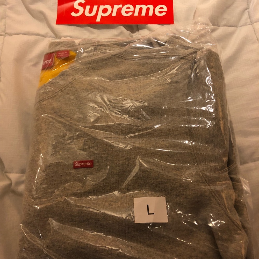 Supreme Contrast Crew Neck